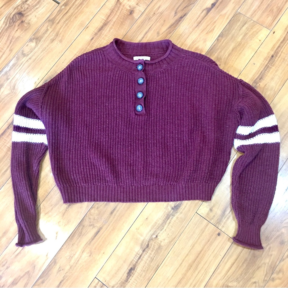 American Eagle Outfitters slouchy baggy cable knit soft sweater pull over button